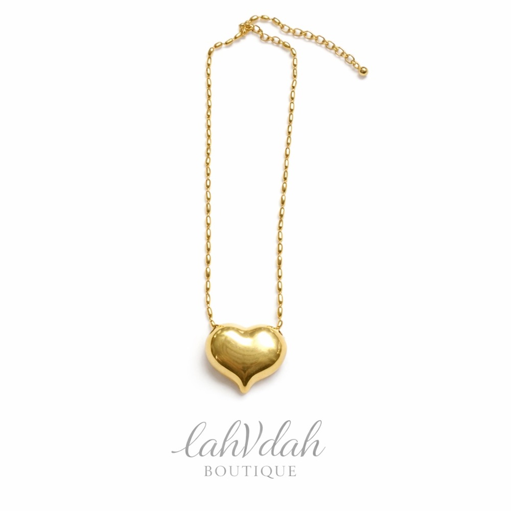 Gold Heart Pendant Necklace